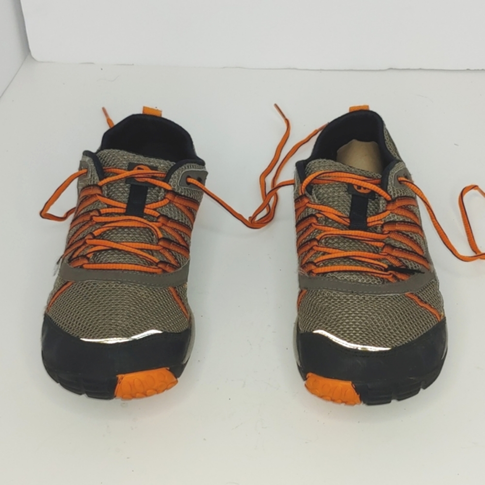 Merrell men's Boulder Vibrant Orange running/walking shoes. Size 9
